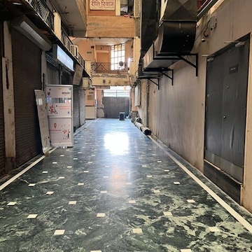 Gallery 10