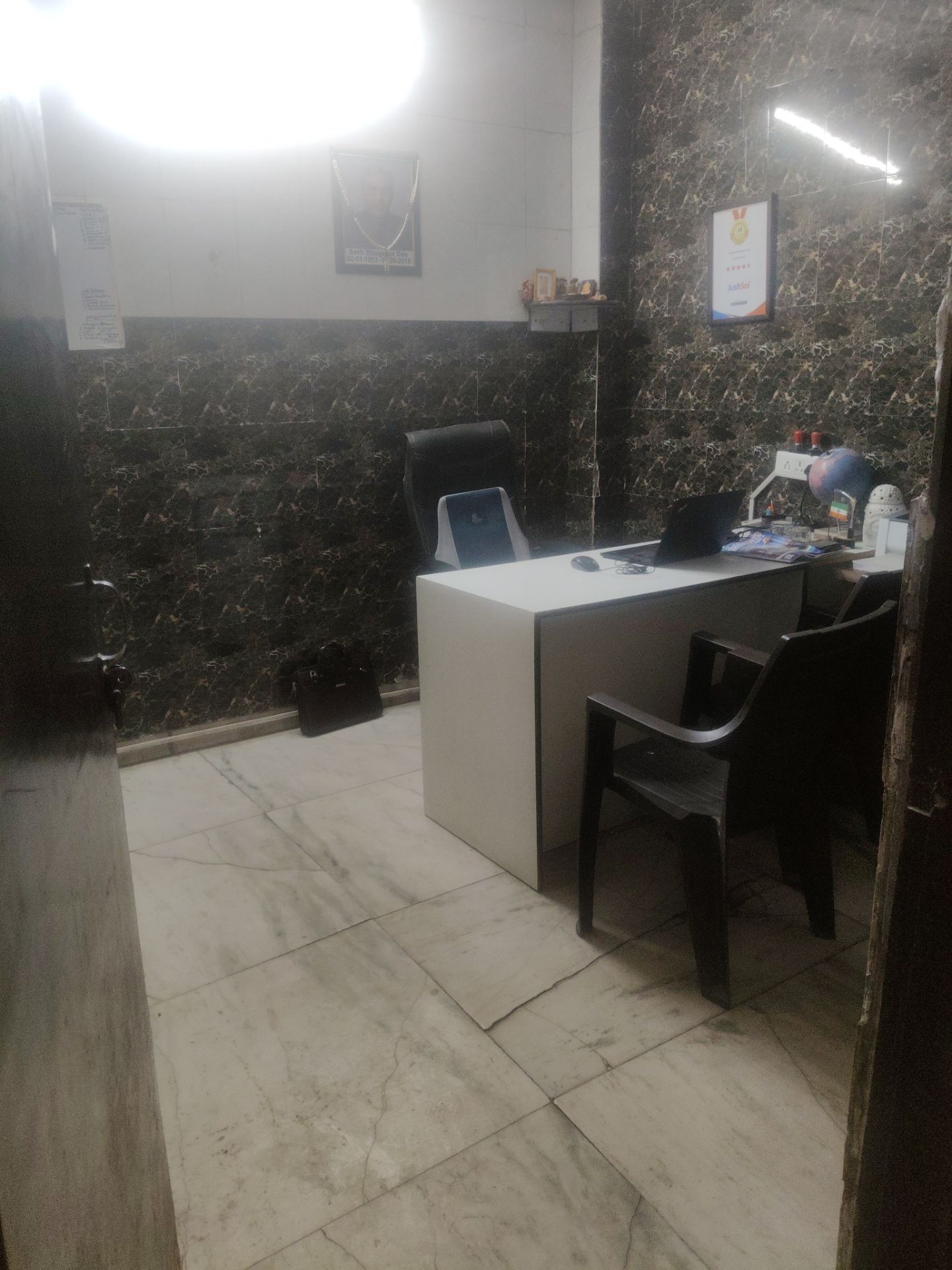 Gallery 8