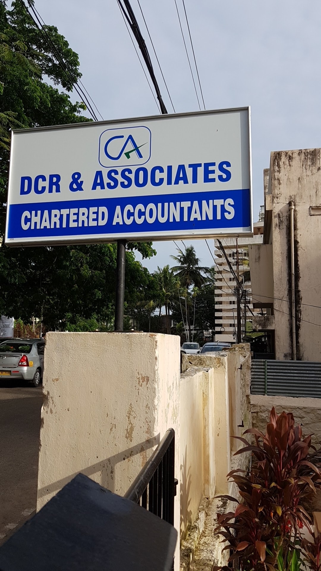 Dcr & Associates