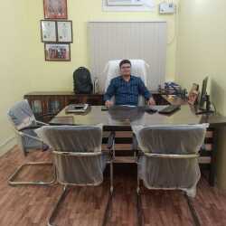 MADHURESH PARIKH & CO