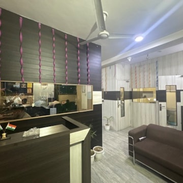Gallery 10