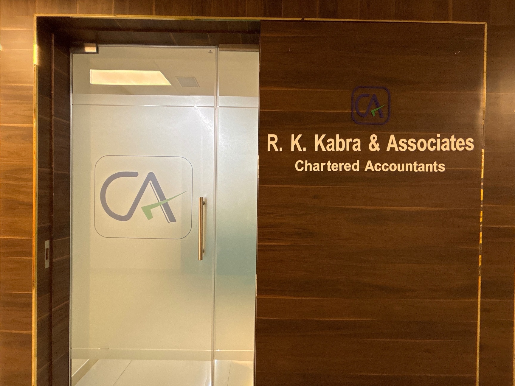 R K Kabra & Associates