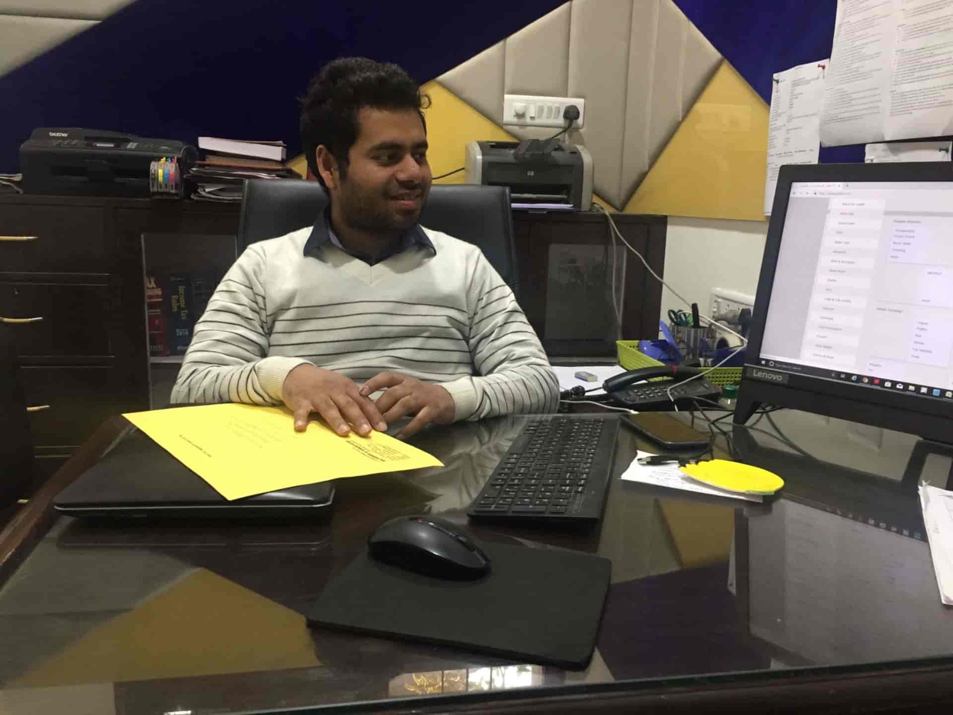 Rajvanshi & Associates